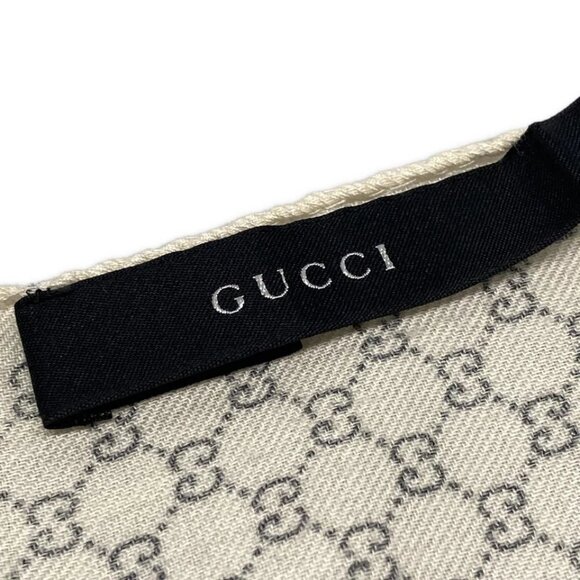 GUCCI - Cream Black Wool Silk Scarf 213-041425 - Picture 2 of 3